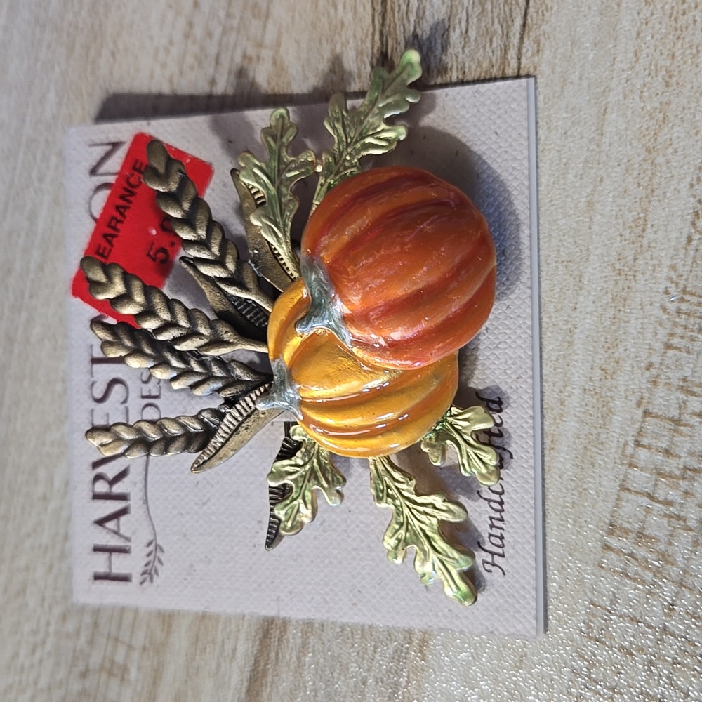 Kenneth Cole (KC) Vintage Pumpkin Harvest Brooch with Wheat and Leaves NWT Fall - Picture 3 of 3